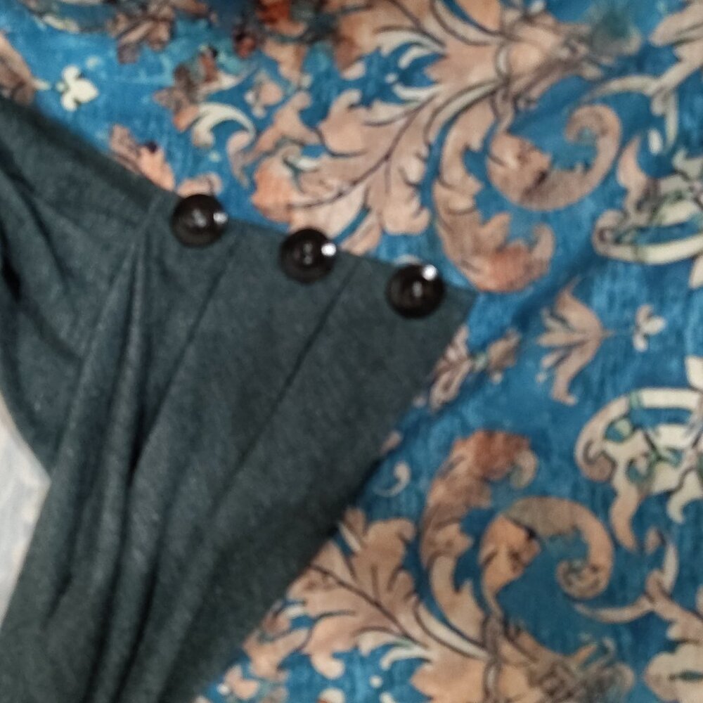 Over sized blouse - Picture 3 of 3